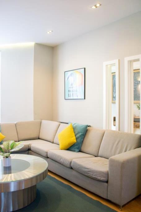 Edge14- Spacious, Stylish And Near The Beach! New Quay Eksteriør bilde