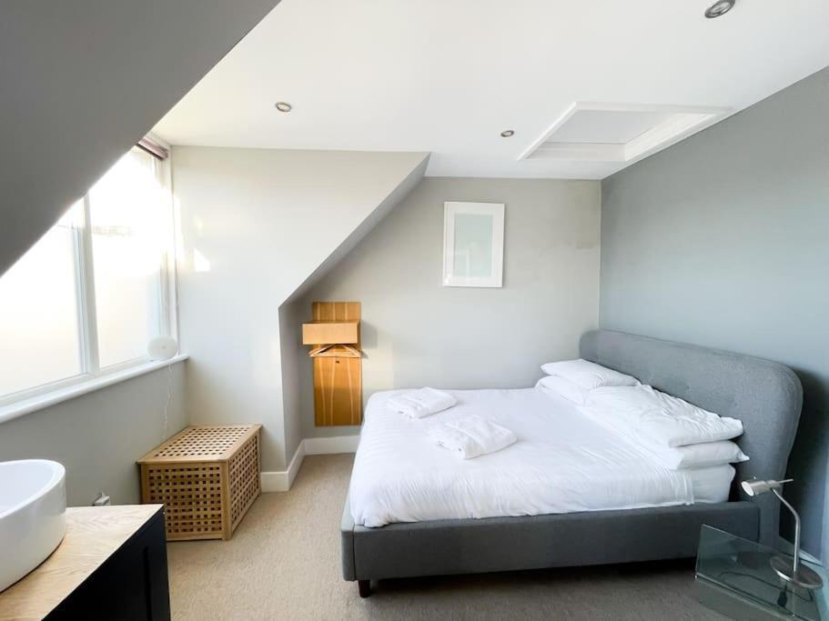 Edge14- Spacious, Stylish And Near The Beach! New Quay Eksteriør bilde