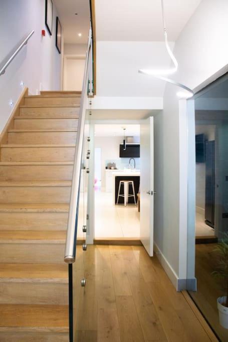 Edge14- Spacious, Stylish And Near The Beach! New Quay Eksteriør bilde