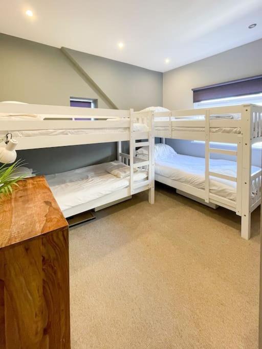 Edge14- Spacious, Stylish And Near The Beach! New Quay Eksteriør bilde