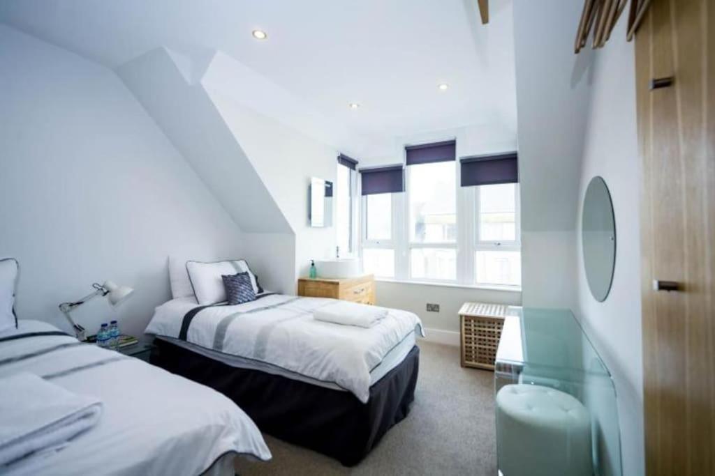 Edge14- Spacious, Stylish And Near The Beach! New Quay Eksteriør bilde